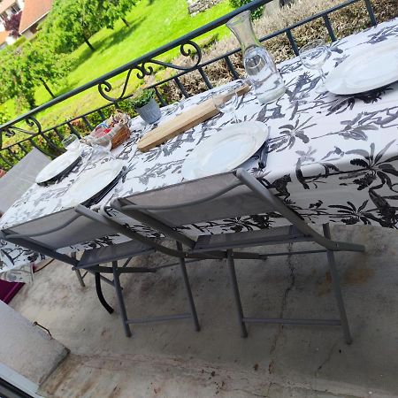Les Plantades Aveyronnaises Apartment Saint-Georges-de-Luzencon Ngoại thất bức ảnh